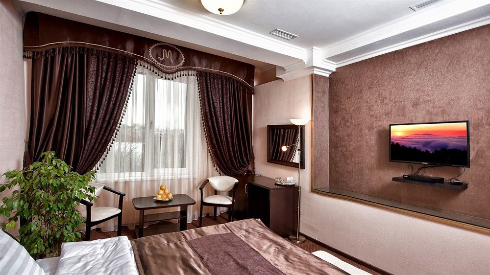 Mozart Hotel Krasnodar Exterior photo